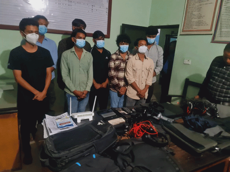 धनगढीमा अनलाइनबाट ठगी गरेको आरोपमा ४ भारतीय नागरिकसहित ९ जना पक्राउ