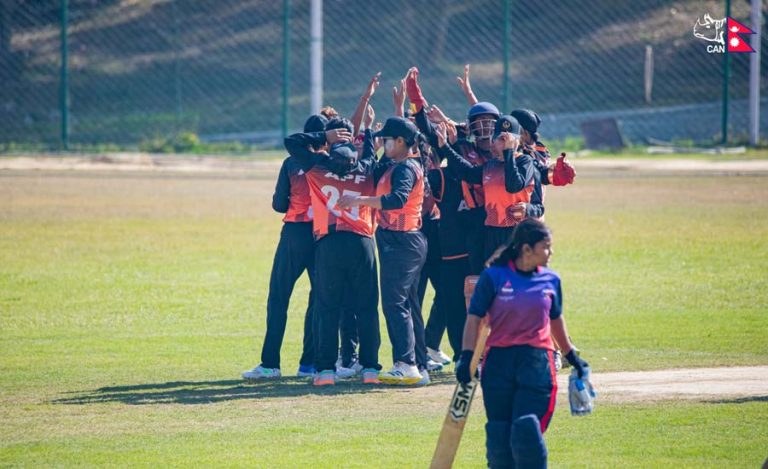महिला क्रिकेटमा एपीएफको प्लेअफ पक्का, कर्णाली पाँचौ खेलमा पनि पराजित