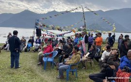 फेवा किनारका जलारी : पानीमै विभेद, गाँसबासकै संकट