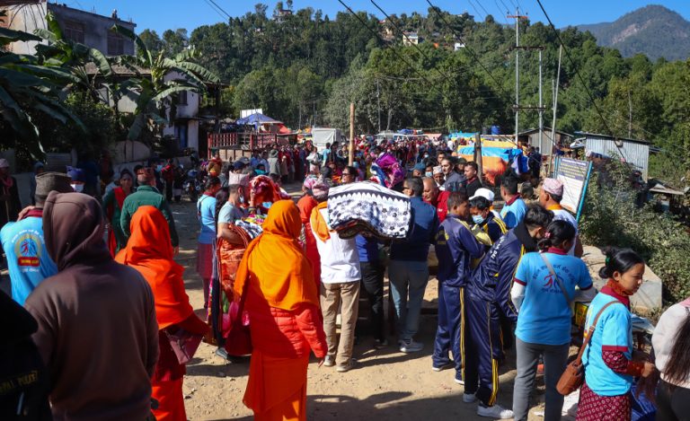 भूकम्प पीडितलाई मानव धर्म सेवा समितिको राहत