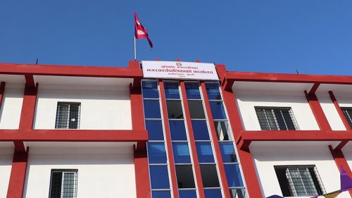 मुसिकोट नगरपालिका आफ्नै भवनमा