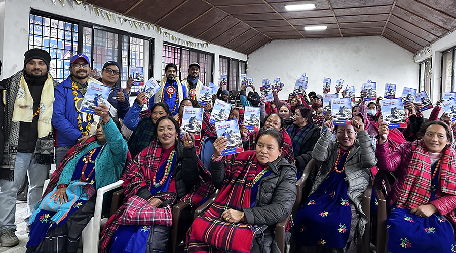 माछापुच्छ्रे बैंकद्वारा अन्नपूर्ण आधार शिविरमा वित्तीय साक्षरता कार्यक्रम