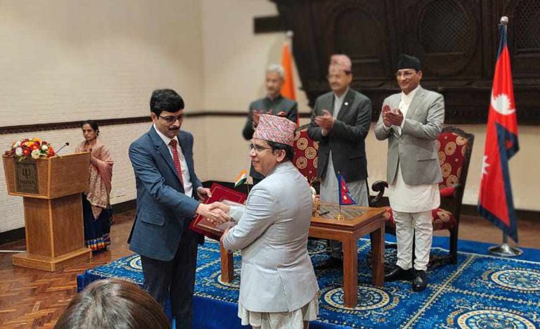 नेपाल र भारतबीच चार सहमतिमा हस्ताक्षर