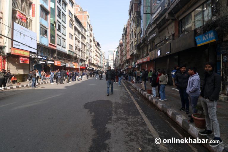 न्यूरोडमा फुटपाथ विस्तार गर्न काठमाडौं महानगरपालिकालाई बाटो खुल्यो