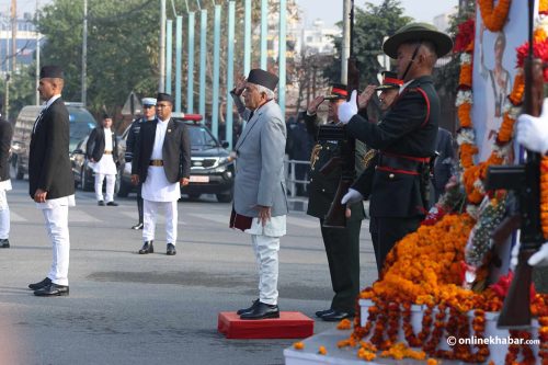 राष्ट्रनिर्माताप्रति राष्ट्रपतिको सम्मान