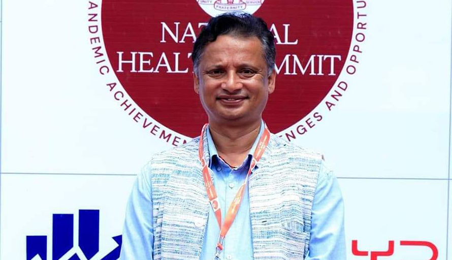 नेपाल मेडिकल काउन्सिलको निमित्त रजिस्ट्रारमा डा. दवाडी