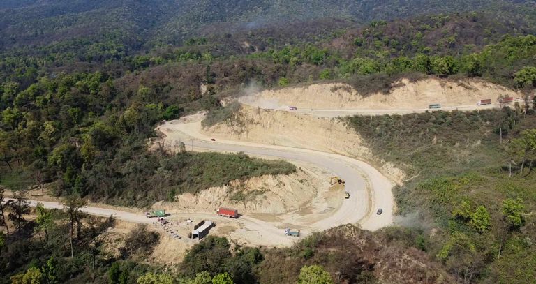 नारायणगढ-बुटवल सडकको पूर्वी खण्डमा ३३ पुल निर्माण