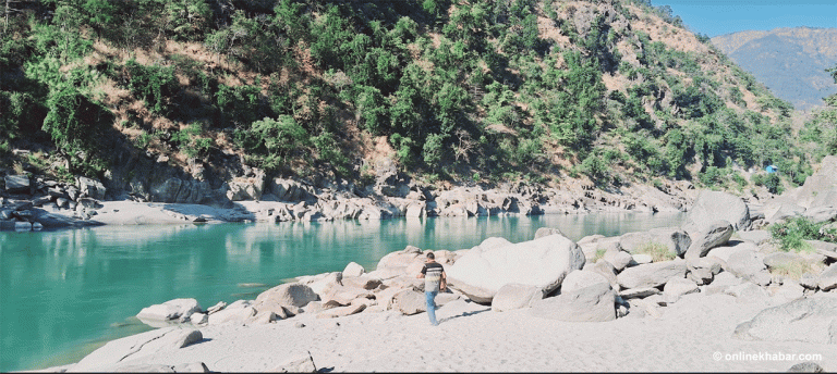 मलामी गएका पुरुष महाकालीमा बगेर बेपत्ता