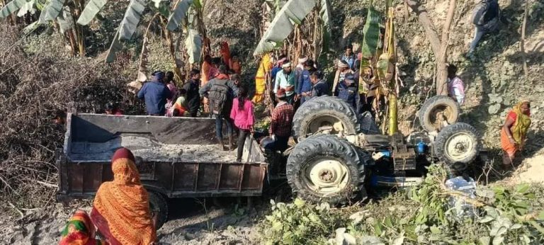 रौतहटमा ट्रयाक्टर दुर्घटना हुँदा चालकको मृत्यु