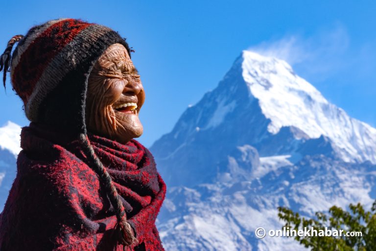 हिमालको गीत गाउँदै हिमाल बिर्सिरहेका हामी