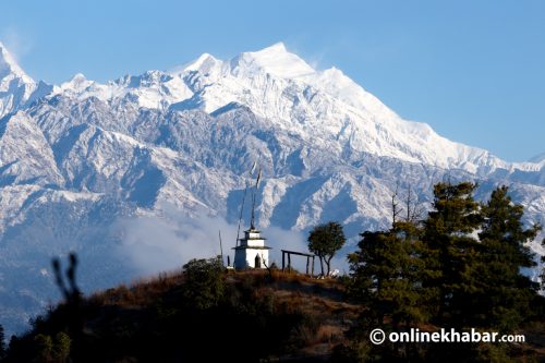 पर्वतको लोप्रे गाउँ जहाँ आँखै अगाडि हिमाल देख्न सकिन्छ (तस्वीरहरू)