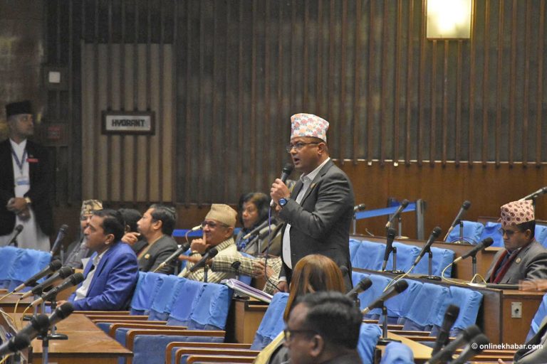 डेडिकेटेड र ट्रंकलाइन विवादमा प्रधानमन्त्रीलाई जोडेको भन्दै एमाले सांसदको प्रतिवाद
