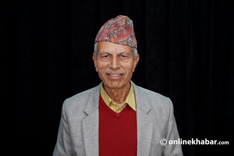 निःशुल्क शिक्षा : हुनेसँग लिने, नहुनेलाई दिने