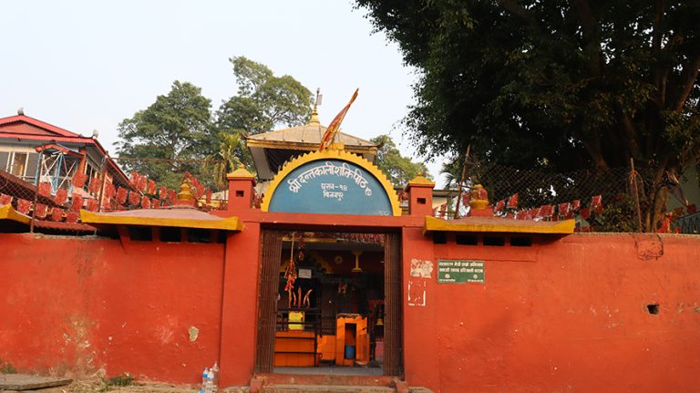 दन्तकाली मन्दिरमा स्वस्थानी ब्रतालुको भीड बढ्यो