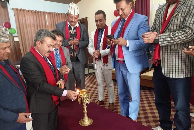 निजी विद्यालयका माग सम्बोधन नभए सशक्त आन्दोलन गर्ने चेतावनी