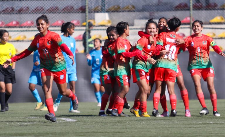 भारतलाई हराउँदै बंगलादेश साफ यू–१६ महिला फुटबलको फाइनलमा