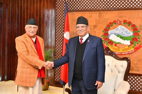 ओली र दाहाल : अनुहार फरक, चरित्र उही