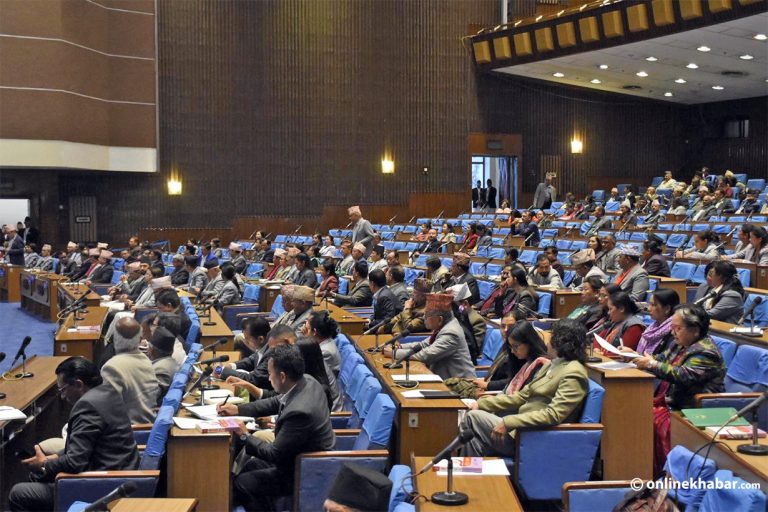 सत्तापक्षको बेन्चमा बसे १५७ सांसद