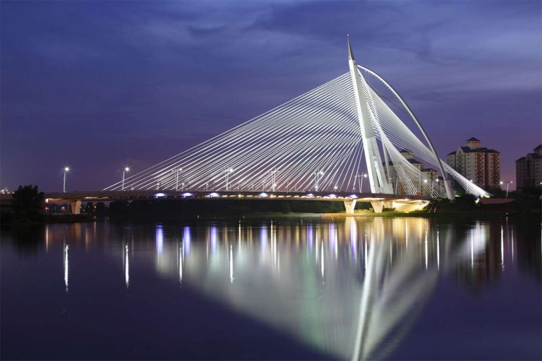 यी हुन् संसारका आकर्षक पुल (फोटोफिचर)