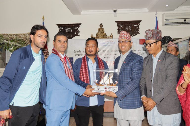 फुटबल टोलीलाई नेपाली राजदूतावास बहराइनको सम्मान