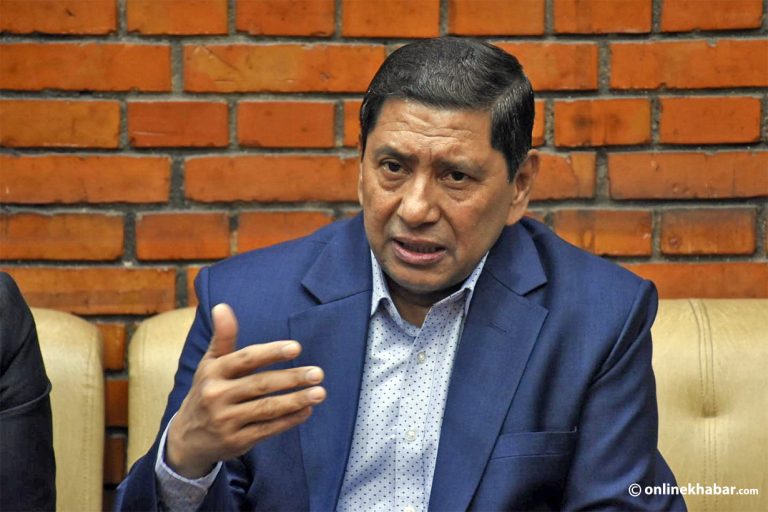 नयाँ परराष्ट्रमन्त्रीलाई श्रेष्ठको प्रस्ताव : केही समयका लागि मलाई भोलेन्टियर बनाउनुस्