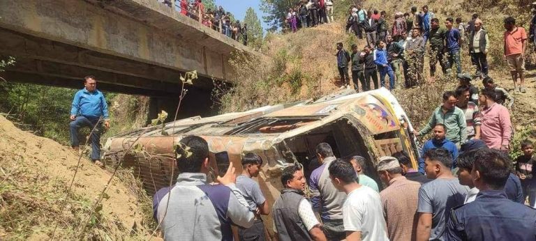 सल्यान बस दुर्घटनाका घाइते विकको मृत्यु