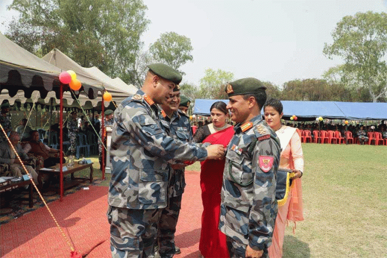 एसएसपी तिउसिनालाई आईजी एपीएफ कमेन्डेसन