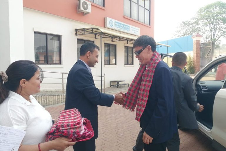तिब्बत जनसरकारका उपाध्यक्षले गरे चोभार सुक्खा बन्दरगाहको अवलोकन