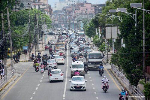 बन्दैछ ‘हाइब्रिड’ कार, हाइड्रोजन र पेट्रोल–डिजल दुवै हाल्न मिल्ने