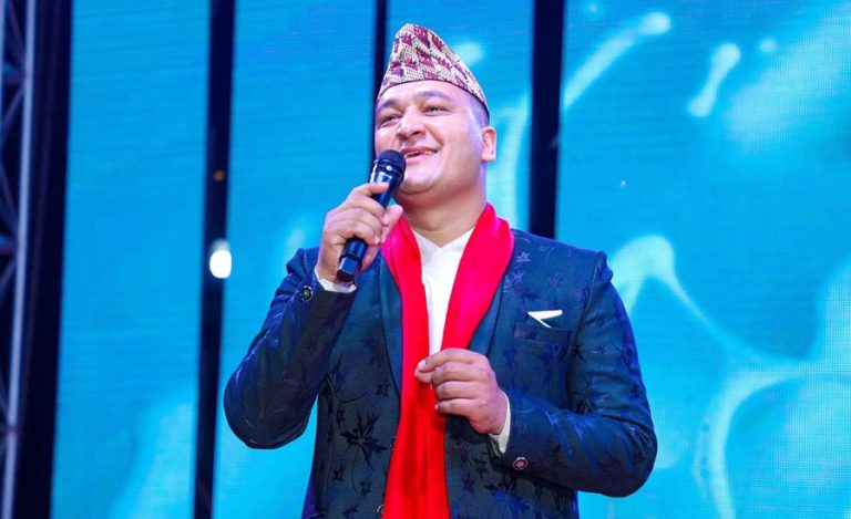 ‘अपाच्य गीत गाएको’ भन्दै लोकदोहोरी प्रतिष्ठानले गर्‍यो बालचन्द्र बराललाई निलम्बन