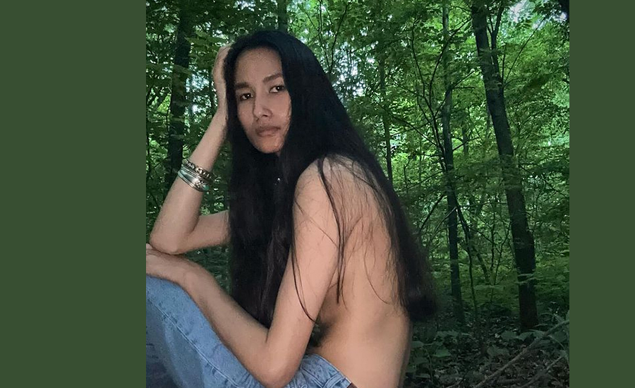 नेपाली सुपरमोडल वर्षाको सेमीन्युड तस्वीर, भन्छिन्- अरुले के भन्छन्, त्यता नसोचौं