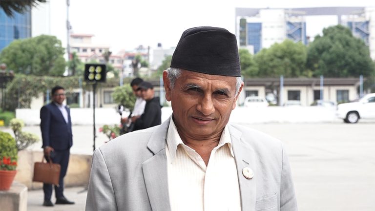 निजामती विधेयकमा माओवादीको ३ बुँदे असहमति