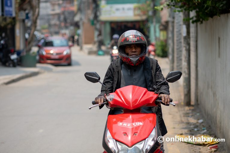 छोरी पढाउन ६२ वर्षमा राइडर बनेका जोगा चौधरी