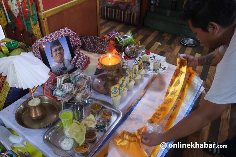 रुस-युक्रेन युद्धमा ज्यान गुमाएका नेपालीका परिवार क्षतिपूर्ति लिन मस्को पुगे