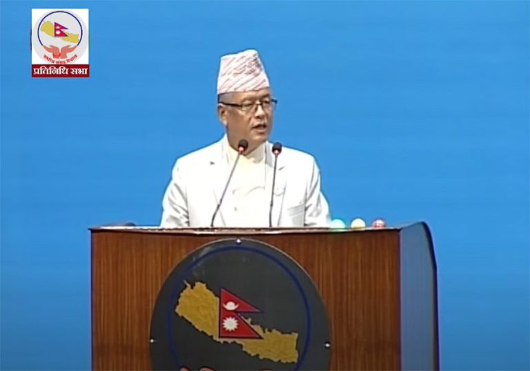 विराजभक्तलाई धनराजले भने : तपाईंको राजीनामाले प्रधानमन्त्रीलाई अप्ठ्यारो पर्दैन