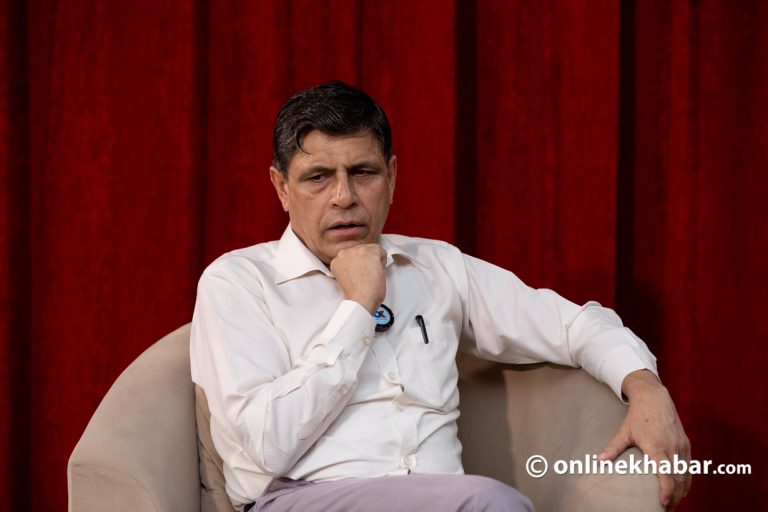 गर्नु गर्‍यौ घनश्याम धेरै बोलेर…