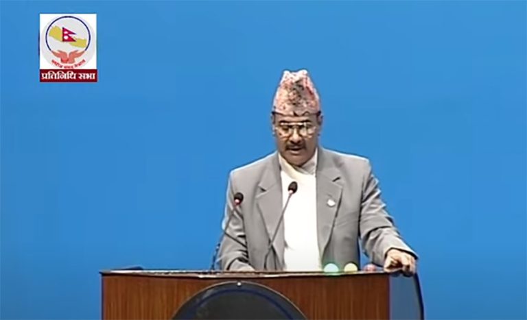 विदेशीको विरोधले सेनाले हेटौंडा कपडा उद्योग चलाउने योजना रोकियो : रक्षामन्त्री