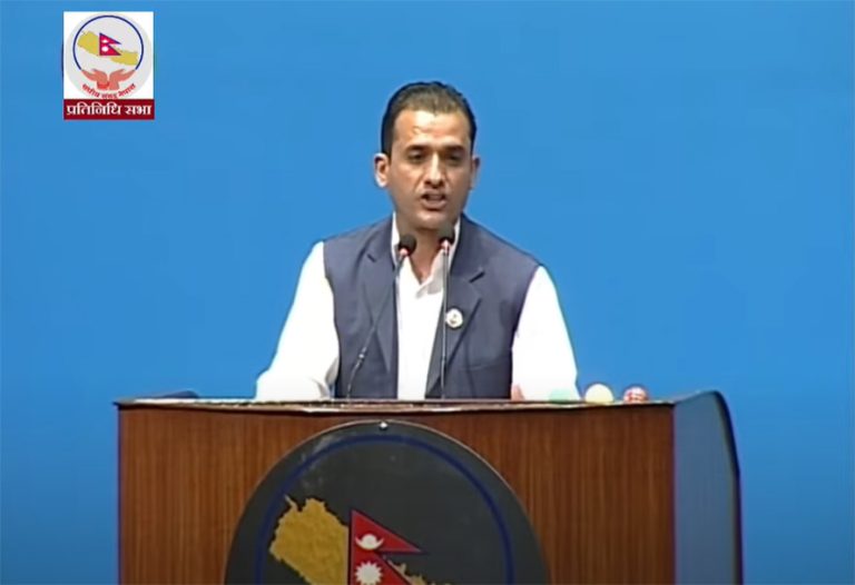 माओवादी सांसद सापकोटाले भने : बजेट वितरणमा हामी पुरानो मानसिकताबाट माथि उठ्न सकेनौं
