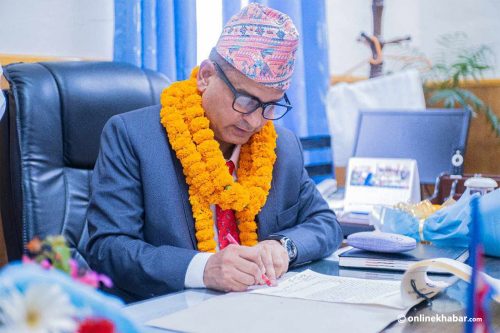 माओवादीको कारबाहीविरुद्ध गण्डकीका सांसद देवकोटाले दिए सर्वोच्चमा रिट