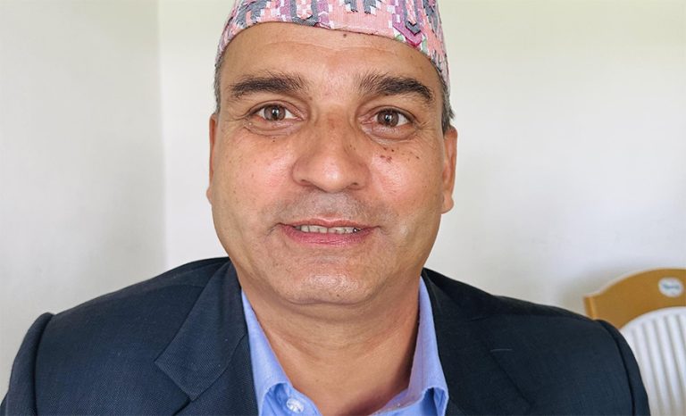 मुख्यमन्त्रीको पद जोगाइदिए, आफ्नो चाहिं के होला ?