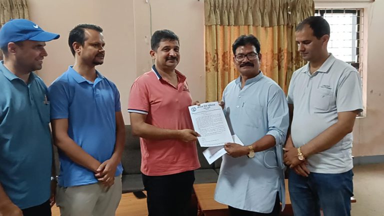 प्रेस युनियन र पत्रकार महासंघबीचको वार्ता काठमाडौंको सदस्यतामा अड्कियो