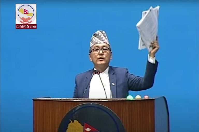 मन्त्रीको मनपरीले संसदमै च्यातियो बजेट
