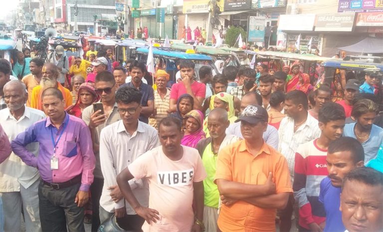 कोशी नाम खारेजीको माग गर्दै विराटनगरमा राजेन्द्र महतो समूहको प्रदर्शन