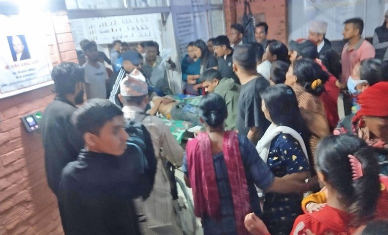गुल्मीमा ट्याक्टर दुर्घटना हुँदा एक जनाको मृत्यु, २ जना घाइते