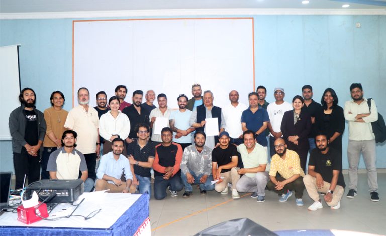 शक्तिशाली चलचित्र आयोग गठन र चलचित्र विकास बैंकको प्रस्ताव