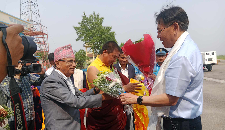 चिनियाँ धार्मिक मामिला मन्त्रीको टोली लुम्बिनी भ्रमणमा
