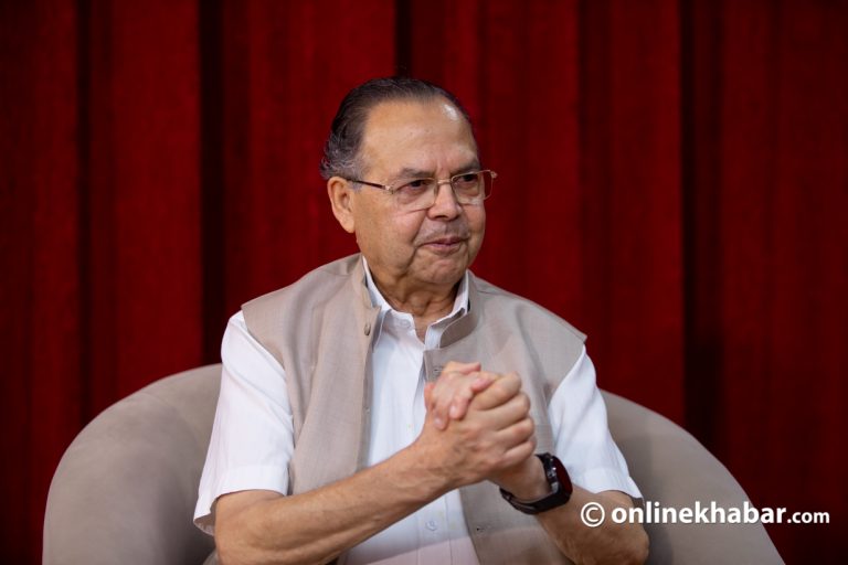 कांग्रेस-एमालेको अधिनायकवादले देश अधोगतितर्फ जाँदैछ : झलनाथ खनाल