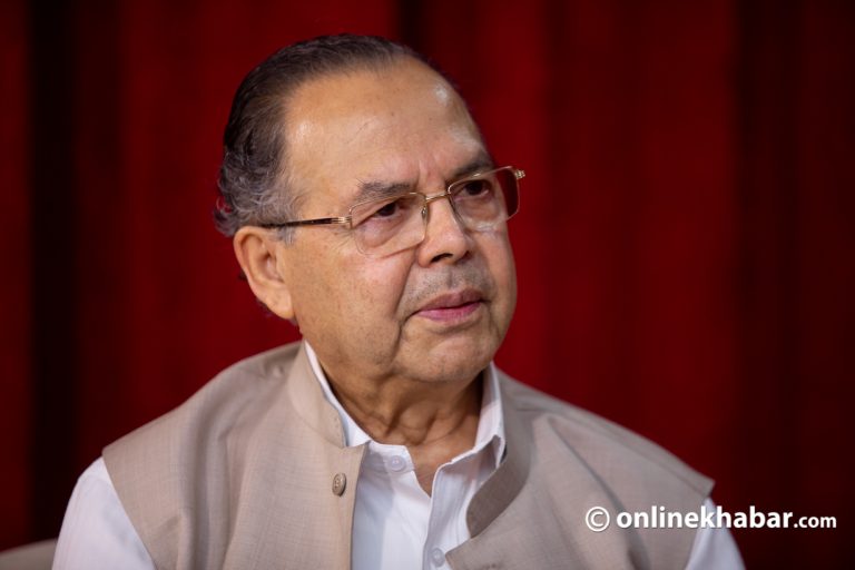 एमए पढिरहेका झलनाथ खनाल अध्ययन विदामा