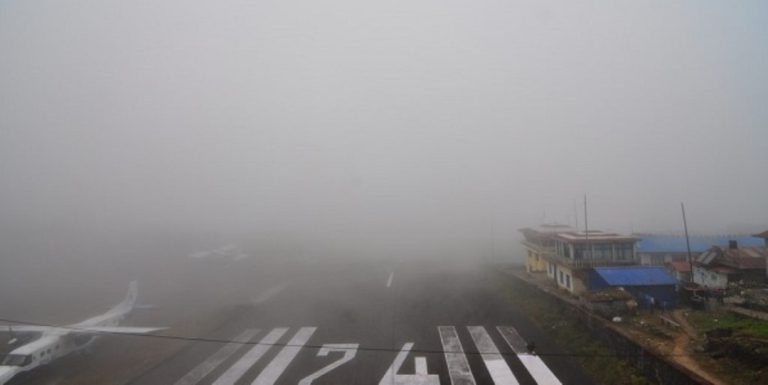 लुक्लामा १० दिनदेखि हवाई उडान ठप्प, पर्यटक मर्कामा   
