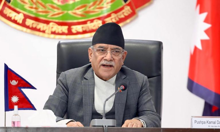प्रधानमन्त्री प्रचण्डले राजीनामा नदिने, विश्वासको मत लिने